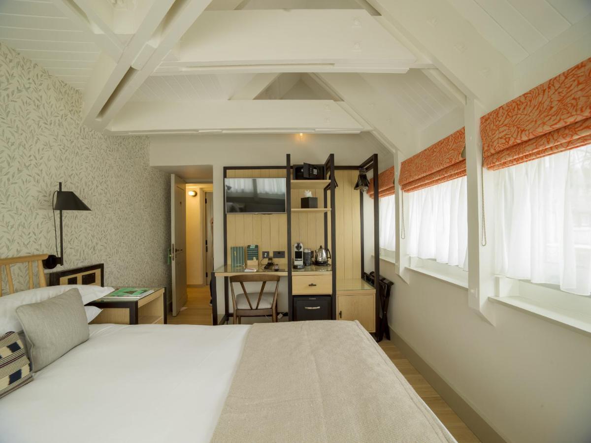 Standard Double Room,779173548:JPEG